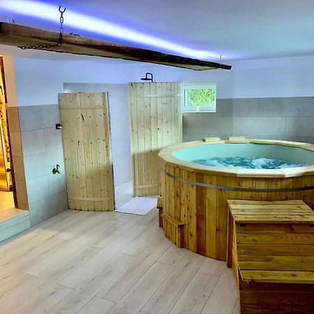 Domek Monte Black Z Jacuzzi I Sauna Finska Stronie Slaskie Exterior photo