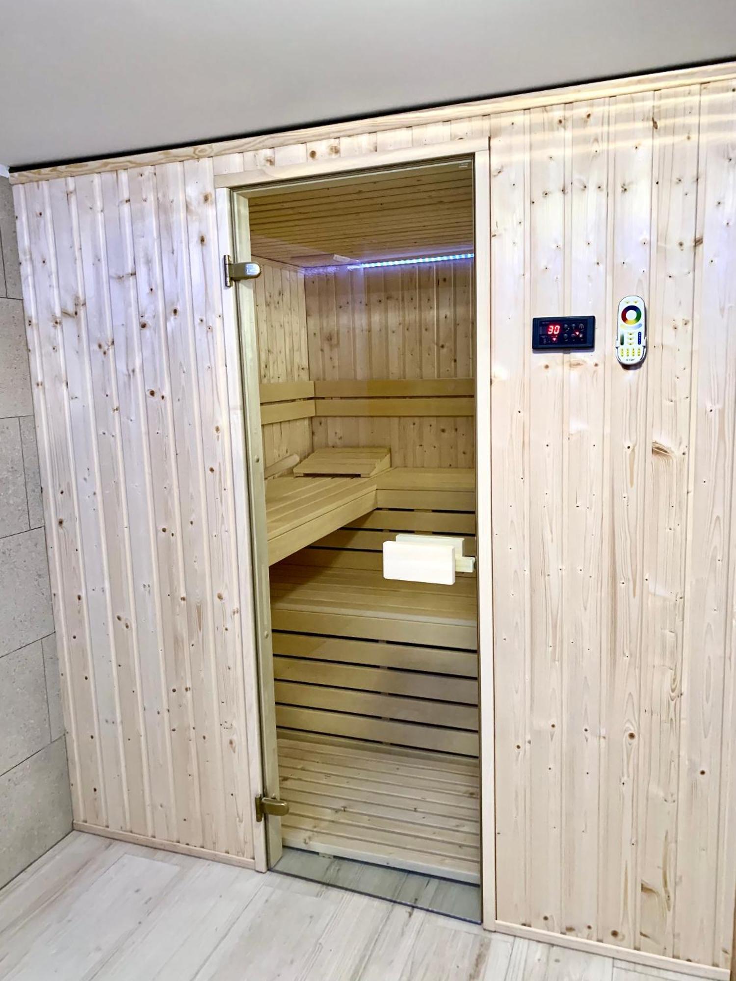 Domek Monte Black Z Jacuzzi I Sauna Finska Stronie Slaskie Exterior photo